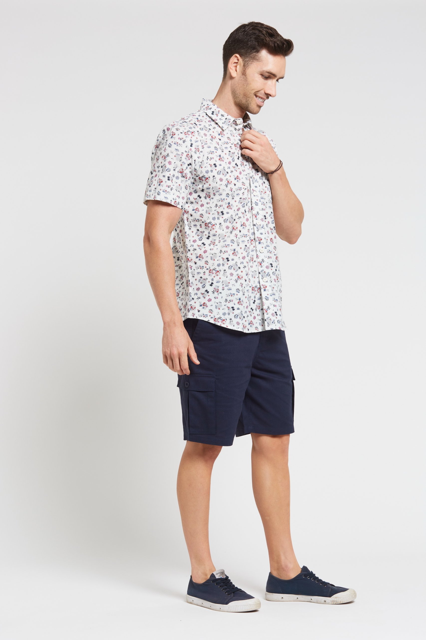MST2025 WHITE S Men's Hemp Cotton Floral Short Sleeve Shirt-White