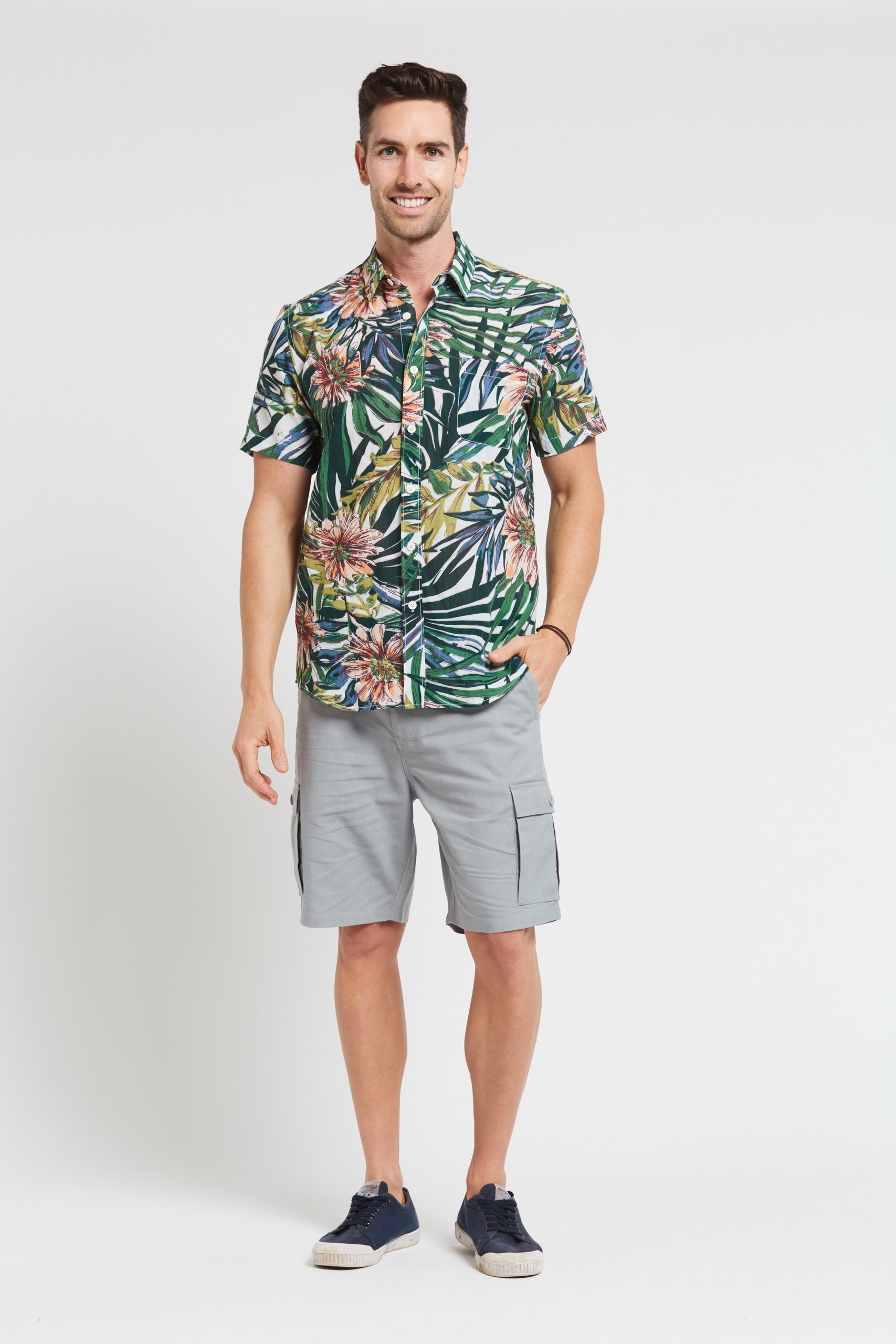 MST2027 GREEN F Men's Hemp Bamboo Jungle Short Sleeve Shirt-Green