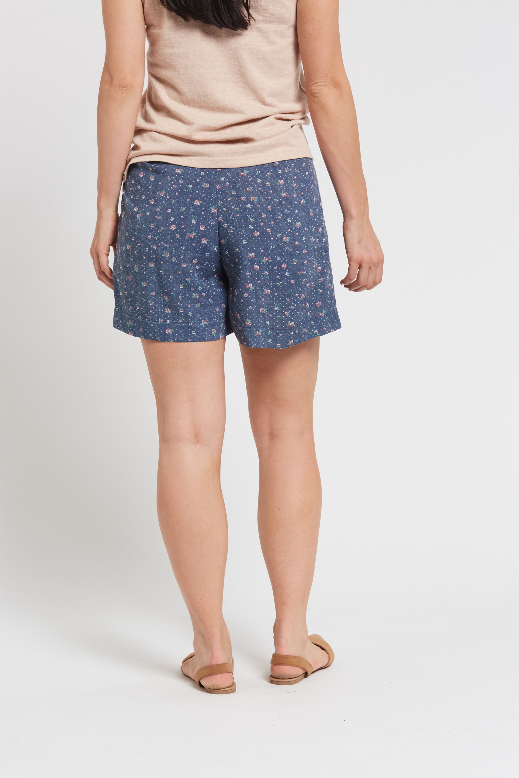 LSB2083 BLUE FLORAL B Ladies Hemp Shorts-Blue Floral