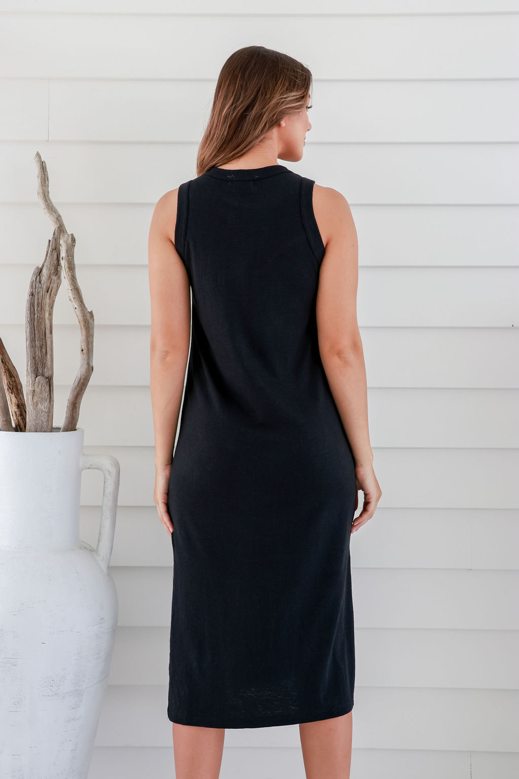 1Y6A3673 Ladies' Hemp Cotton Split Sleeveless Dress-Black